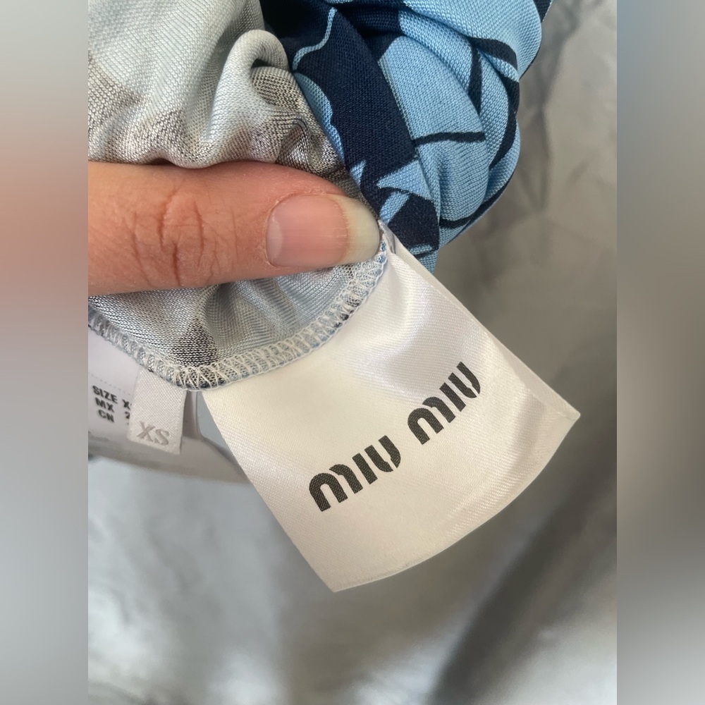miu miu blue floral sleeveless mock neck blouse | XS - Picture 9 of 9